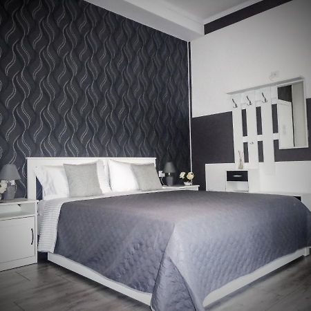 Chloe'S Rooms Кальяри Экстерьер фото