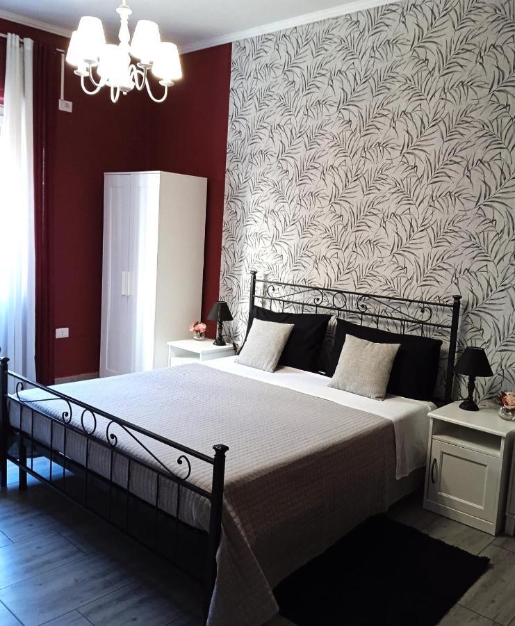 Chloe'S Rooms Кальяри Экстерьер фото