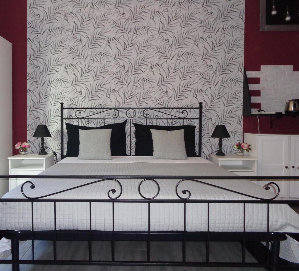 Chloe'S Rooms Кальяри Экстерьер фото